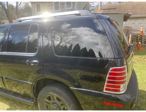 Photo 1 of 9 of 2005 Mercury Mountaineer Premier